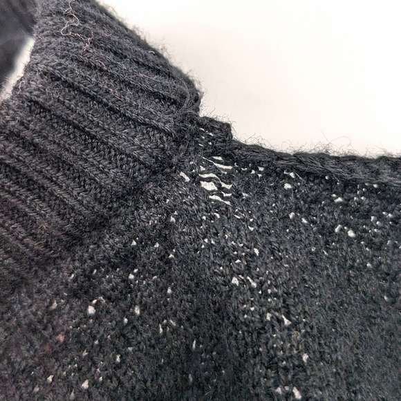 Michael Kors Cold Shoulder Black Cotton Sweater W Shoulder Cutouts, Size Small - Picture 7 of 7